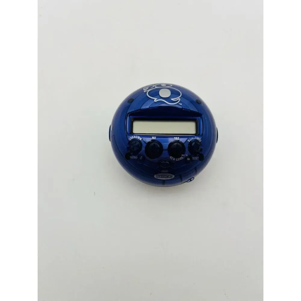 RADICA Handheld Game 20Q Battery Operated Blue 20 Questions 2009 Tested Works
